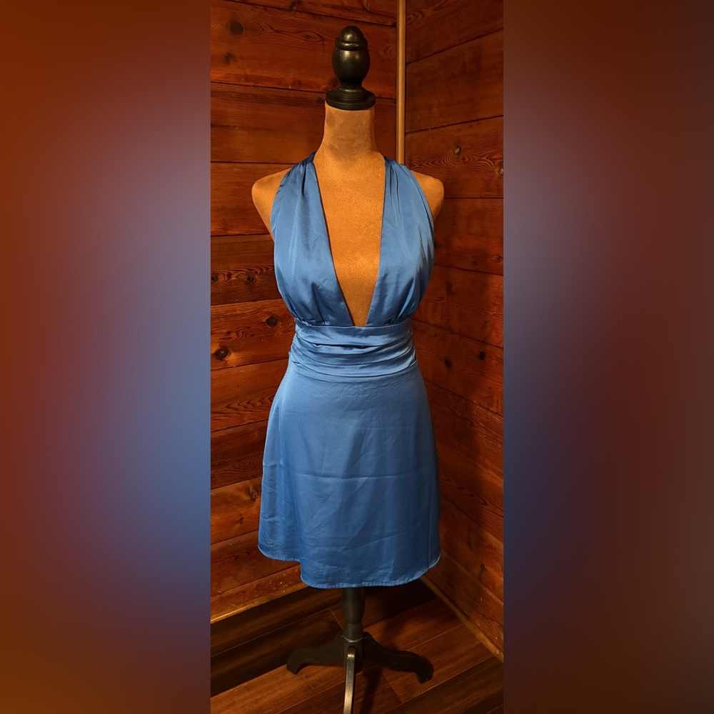 FOREVER 21 MINI HALTER DRESS